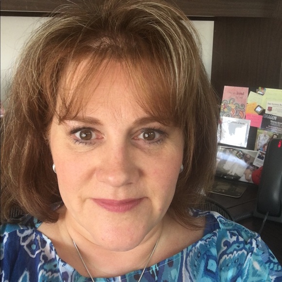 Meet your Posher, Sondra - Picture 1 of 1